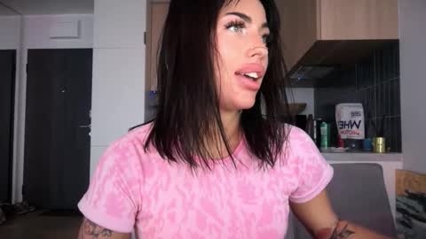 Marakuia online show from December 1, 10:30 am