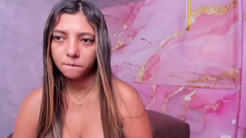 Maraluna online show from April 15, 1:22 pm