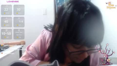Snapshot of marasilk chatting on October 24, 6:59 pm Mara Silk online show from October 24, 6:59 pm