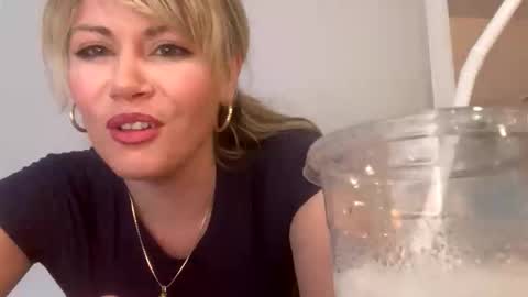 Marci Wallace online show from November 6, 6:58 pm