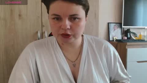 Mari online show from October 18, 9:45 am