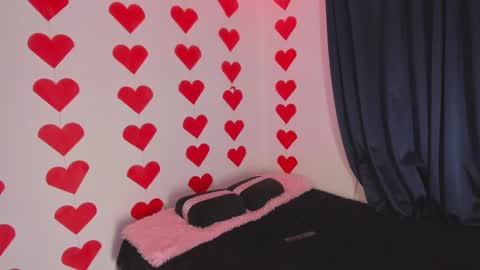 Snapshot of mari_mar69 chatting on February 13, 8:38 am mari_mar69 online show from February 13, 8:38 am