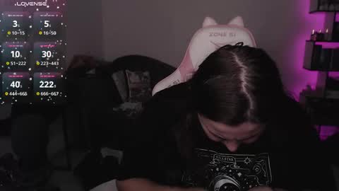 mari moore online show from October 1, 8:19 am