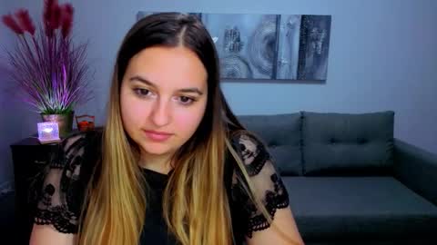 Maria online show from November 17, 8:26 am