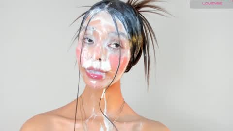 S O F I A  model independent online show from February 6, 9:28 pm