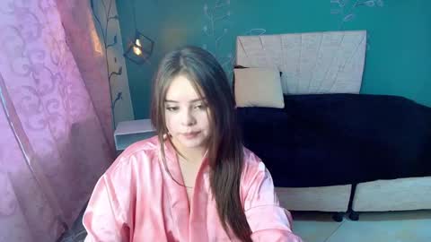 M A R I A N A online show from February 18, 9:20 pm