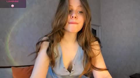 mariamur_ online show from March 15, 6:15 am