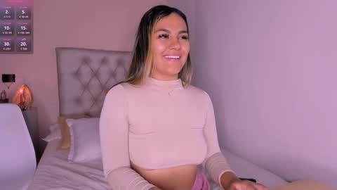 Mariana Roe online show from March 8, 2:21 am