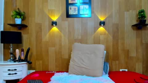 Snapshot of mariana_aangel chatting on January 15, 6:51 pm Mariana Angel online show from January 15, 6:51 pm