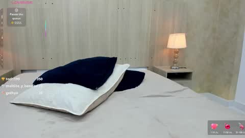 Mariana Allen online show from November 12, 3:59 am