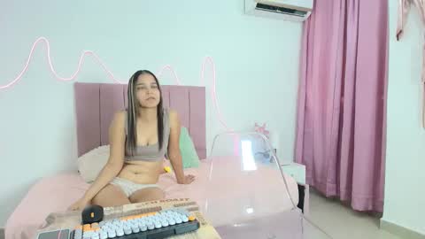 maria online show from December 3, 5:26 pm