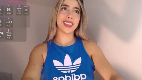 Snapshot of mariana_es chatting on September 15, 8:27 pm Mariana online show from September 15, 8:27 pm
