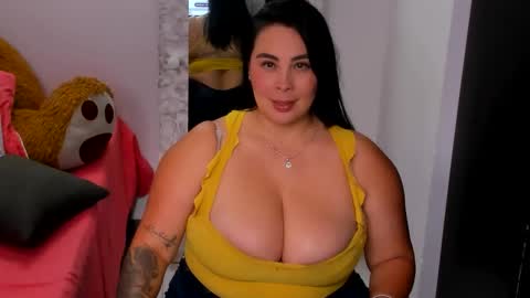      M A R I A N A       online show from November 14, 8:31 pm