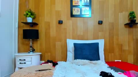 Snapshot of marianaa_aangel chatting on December 15, 2:59 pm Mariana Angel online show from December 15, 2:59 pm