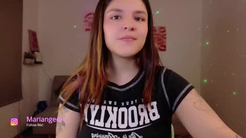 mariangeel_ online show from January 8, 11:53 pm