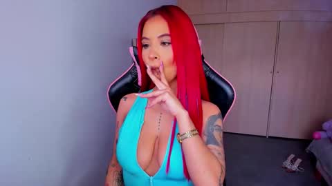 M A R I A N E online show from November 21, 5:59 pm