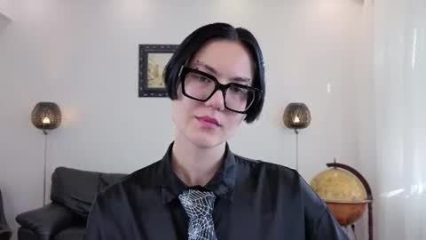 Marie Fitch online show from July 2, 3:56 am