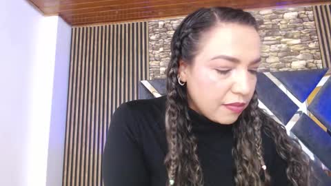 marie_hss online show from December 18, 6:56 pm