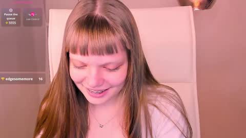 Marie online show from December 3, 11:02 pm