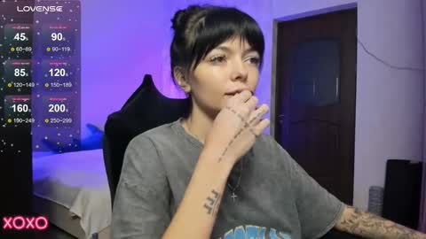 Snapshot of mariella__adams chatting on February 23, 3:56 pm Maria online show from February 23, 3:56 pm