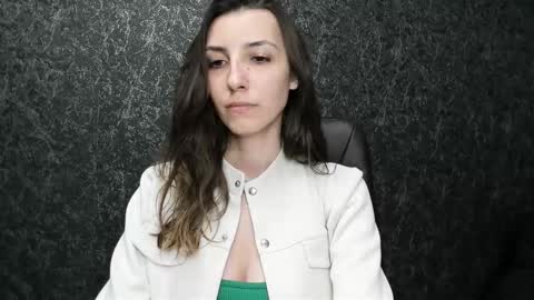 marielleanker online show from October 7, 11:53 pm