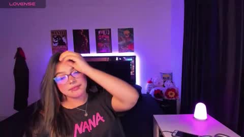 Mariana Hasper online show from February 25, 6:23 am