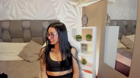 Maryyy online show from March 4, 6:03 pm