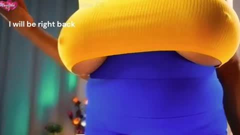 Snapshot of mariicha chatting on January 21, 6:11 am Nikita - Scroll down and read my bio please. New Pictures in Bio online show from January 21, 6:11 am