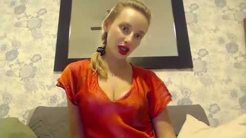 Snapshot of marilyndevilish chatting on October 30, 4:30 pm MarilynDevilish online show from October 30, 4:30 pm