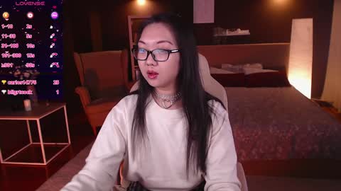 Snapshot of marine_vact chatting on December 9, 5:30 pm Marine  online show from December 9, 5:30 pm