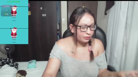 Snapshot of maritsa_millerr chatting on December 20, 11:00 am maritsa online show from December 20, 11:00 am