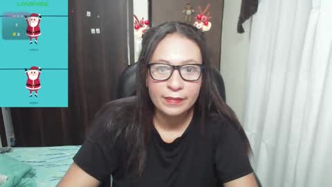 Snapshot of maritsa_millerr chatting on December 17, 10:44 am maritsa online show from December 17, 10:44 am