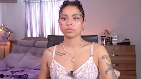 Snapshot of marivimichel03 chatting on October 21, 7:07 pm online show from October 21, 7:07 pm