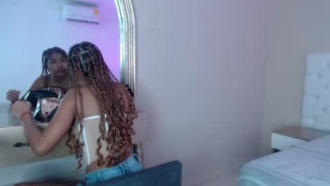marizza_14 online show from April 10, 12:22 pm