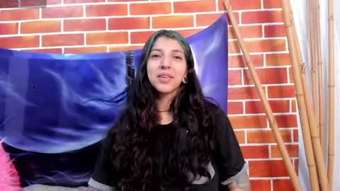 Snapshot of marllena chatting on January 15, 11:32 am mar online show from January 15, 11:32 am