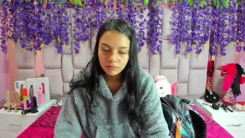 Snapshot of marlyanal chatting on February 12, 2:00 pm Marly Anal  online show from February 12, 2:00 pm