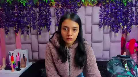 Snapshot of marlyanal chatting on January 7, 12:52 pm Marly Anal  online show from January 7, 12:52 pm