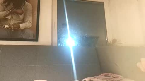 Snapshot of marrygorund chatting on September 21, 9:35 pm MaryGoRound online show from September 21, 9:35 pm