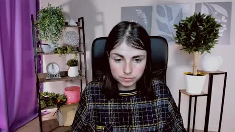 martaedams online show from March 31, 6:35 am