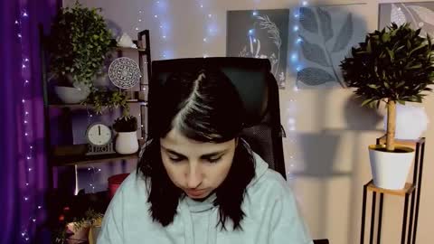 martaedams online show from February 4, 9:23 am