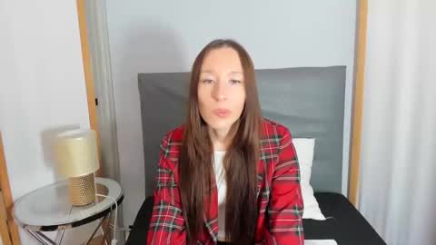 MartinaBody online show from December 5, 4:30 pm