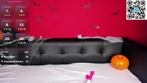 mary__bailey online show from October 26, 12:50 am