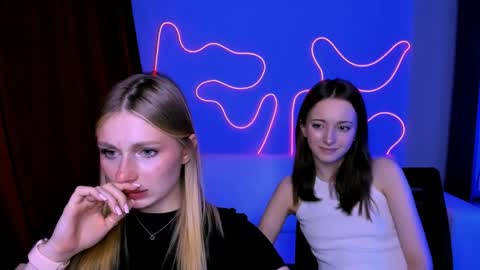 Mary online show from June 2, 7:37 pm