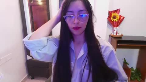 MARYAM online show from April 2, 1:41 pm