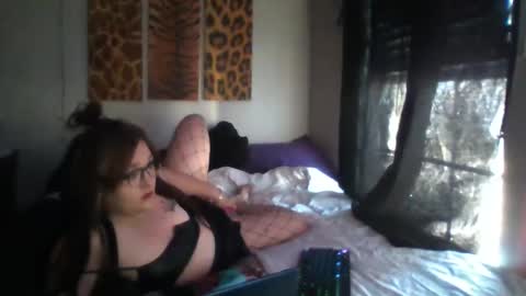 Snapshot of maryjane7036 chatting on October 26, 4:13 pm maryjane7036 online show from October 26, 4:13 pm