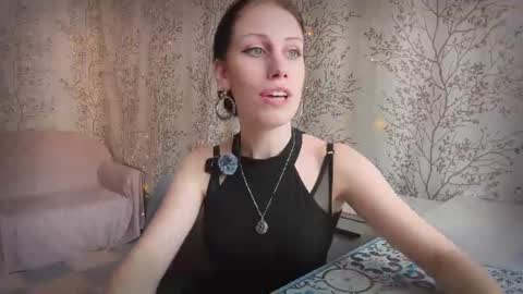 Mary Lou online show from July 12, 8:15 am