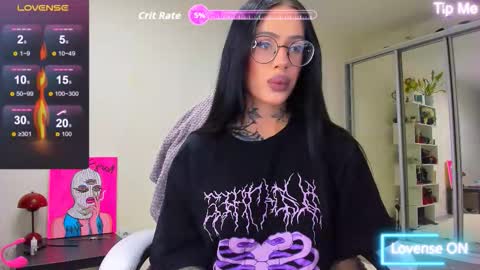 Mary online show from October 22, 1:43 am