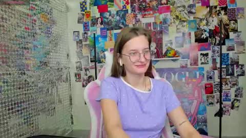 Snapshot of maryyy_may chatting on October 3, 7:41 pm maryyy_may online show from October 3, 7:41 pm