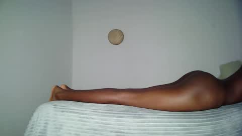 masked_shy_girl online show from March 4, 10:49 pm