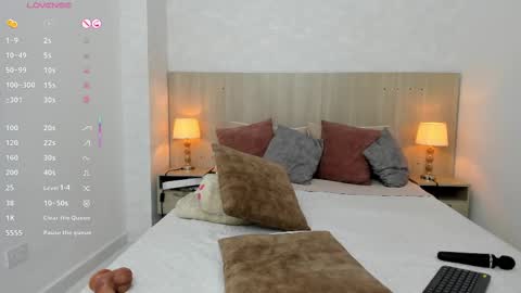 Vayolet Castro online show from September 11, 11:32 am